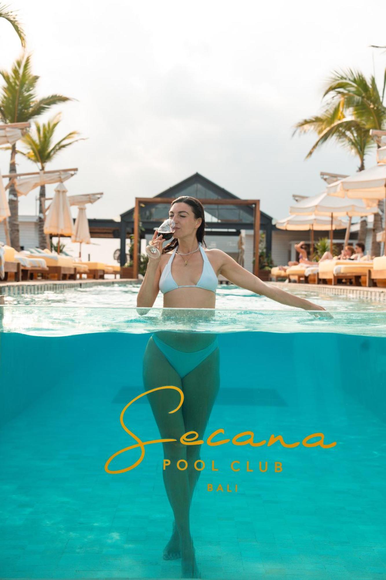 Secana Beachtown Resort & Residences Canggu  Exterior photo